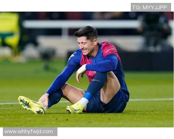 莱万抽射球门近角破门！巴萨取得领先——新时代巨星的耀眼瞬间