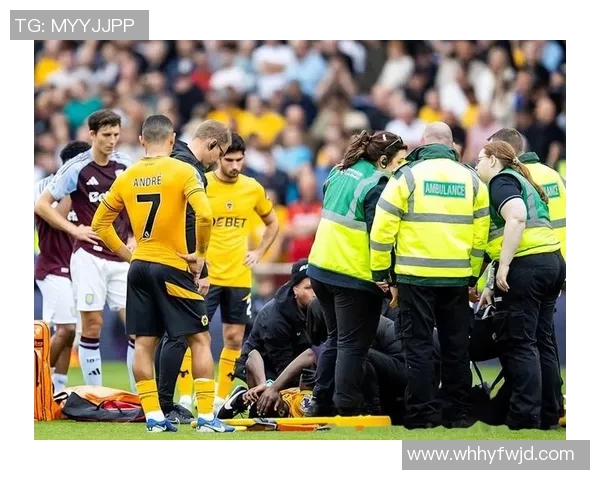 温情时刻，战术博弈：利物浦赛前致敬感动主帅，精准打击限制对手